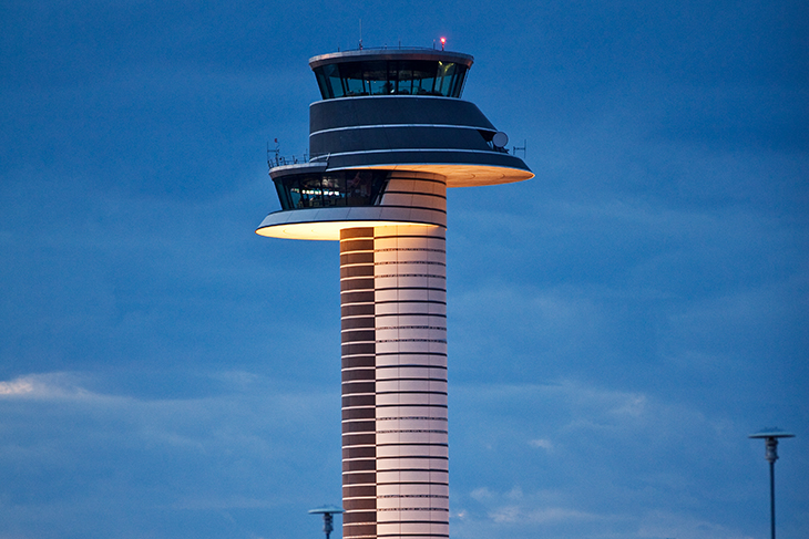Flygledartornet på Stockholm Arlanda Airport. Fotograf: Kari Kohvakka